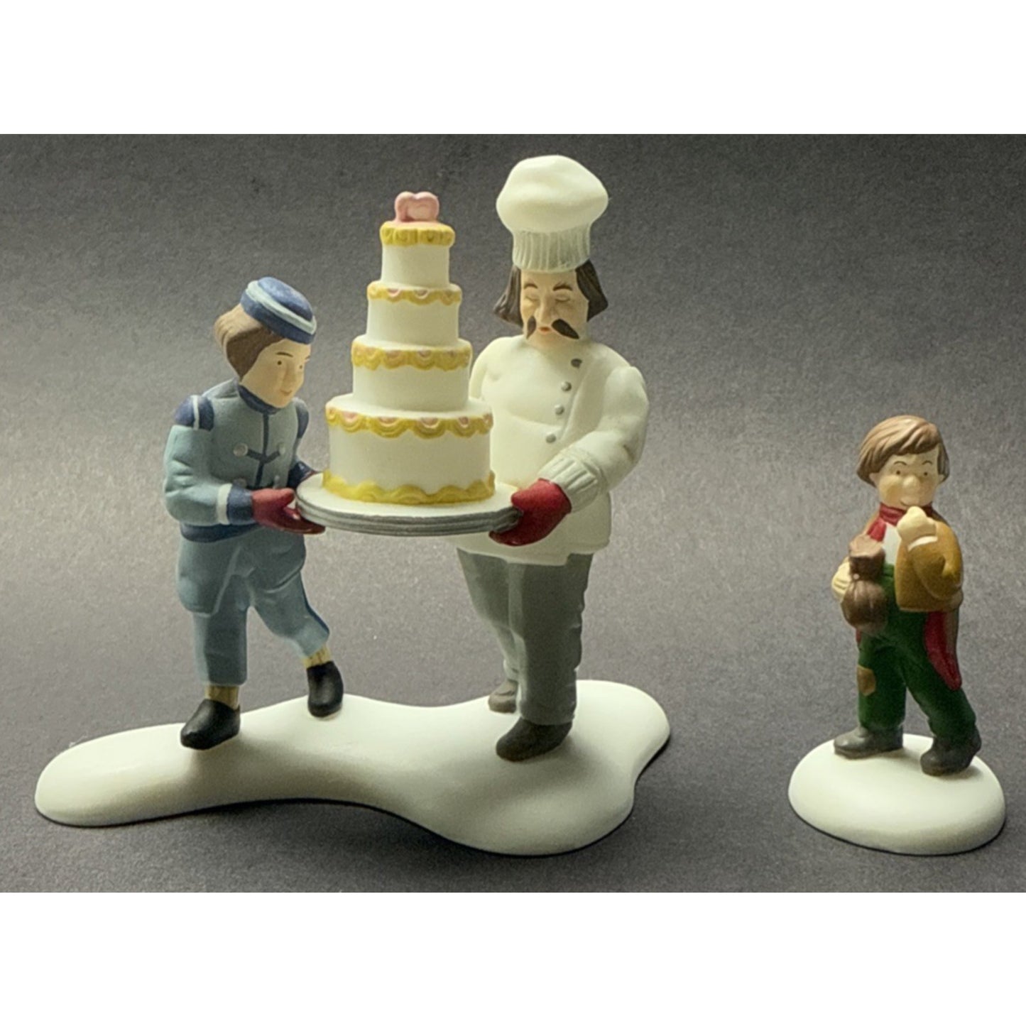 Vintage Set of 2 Dept 56 Christmas In The City Series Excellent Taste No Box
