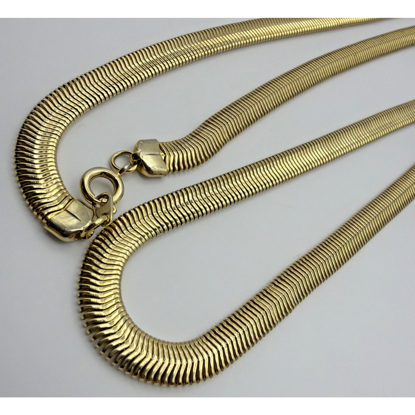 Vintage Gold Tone Herringbone Flat Snake Chain Necklace 30"