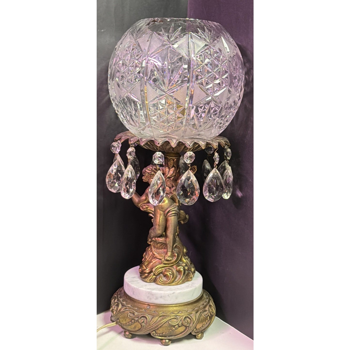 Hollywood Regency Brass Cherub Crystal Cut Globe Marble Parlor Lamp Waterfall