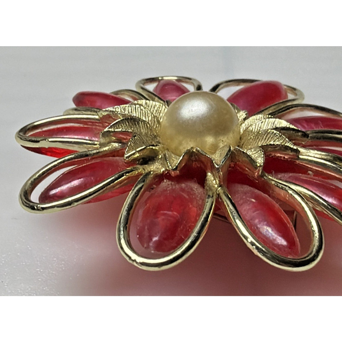 Vintage Large Flower Blossom Brooch Resin Plastic Leaves Gold Frame Faux Pearl