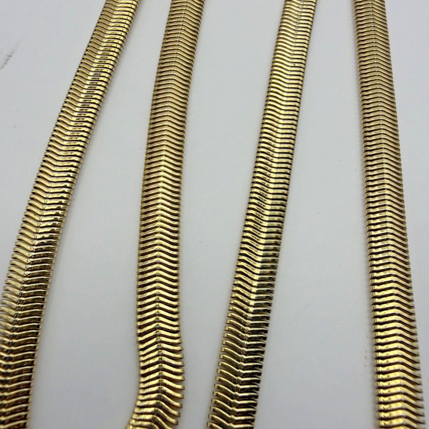 Vintage Gold Tone Herringbone Flat Snake Chain Necklace 30"