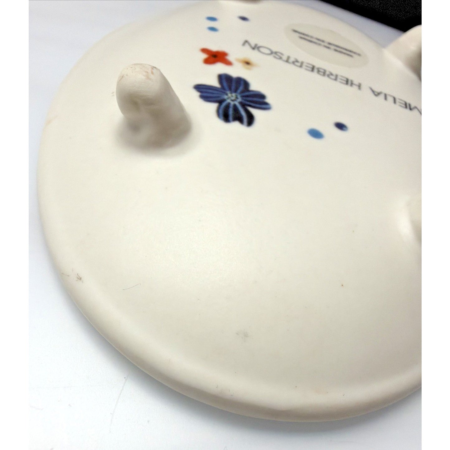 Anthropologie Amelia Herbertson Ceramic Floral Monogram M Footed Soap Dish
