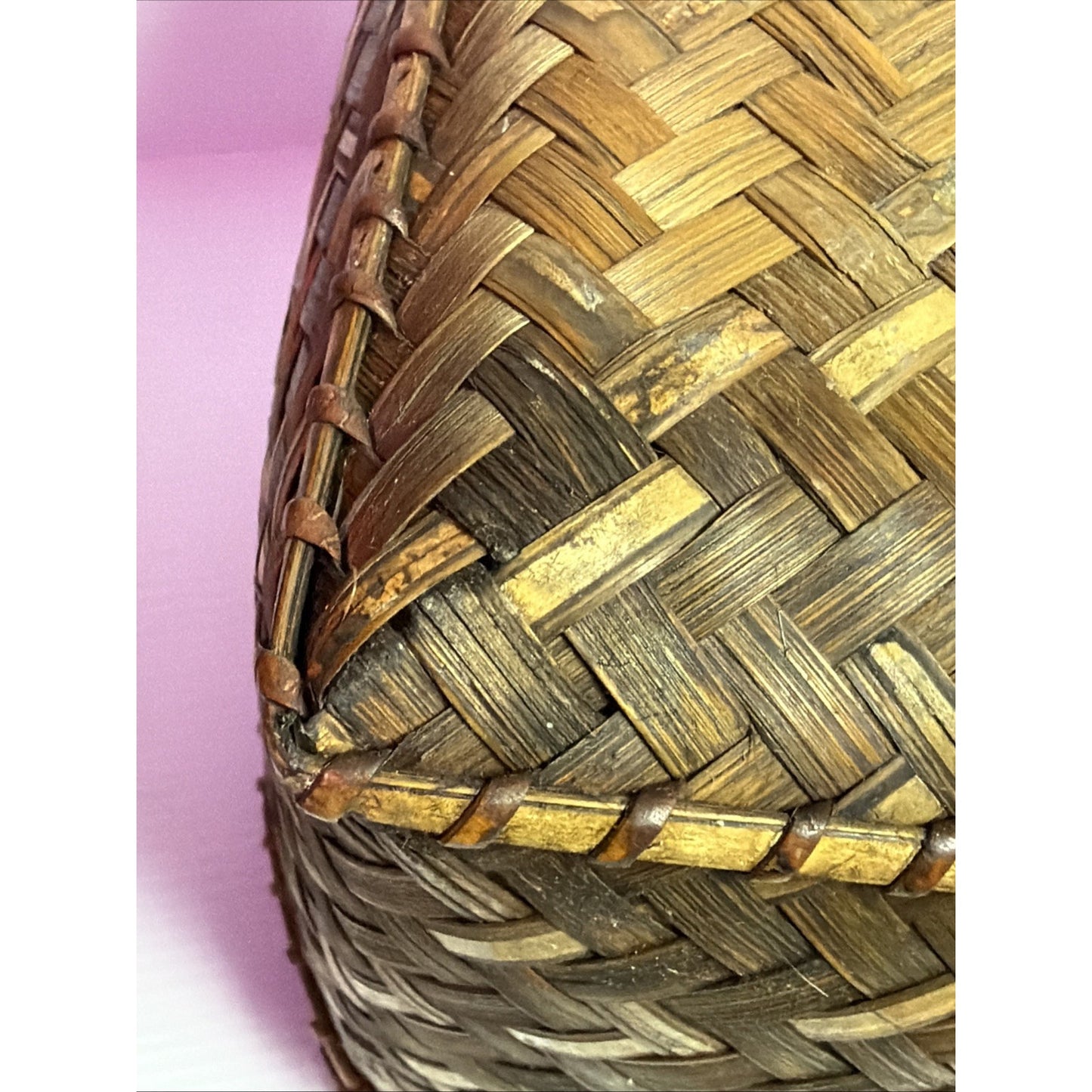 Old Rattan Woven Bamboo Storage Basket Sewing Woven Handle Lid Container