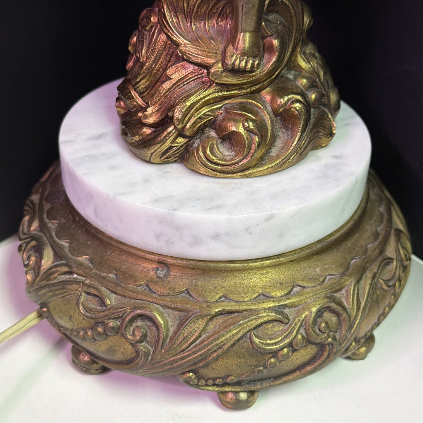 Hollywood Regency Brass Cherub Crystal Cut Globe Marble Parlor Lamp Waterfall