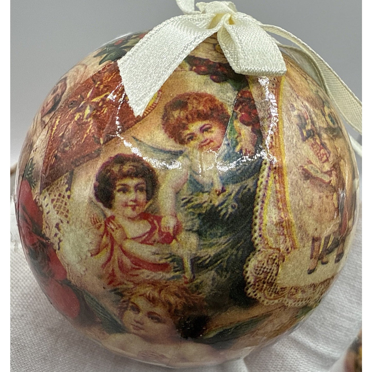 Vintage Set of 6 Christmas Decoupage Paper Mache Victorian Ornaments Box Ribbon