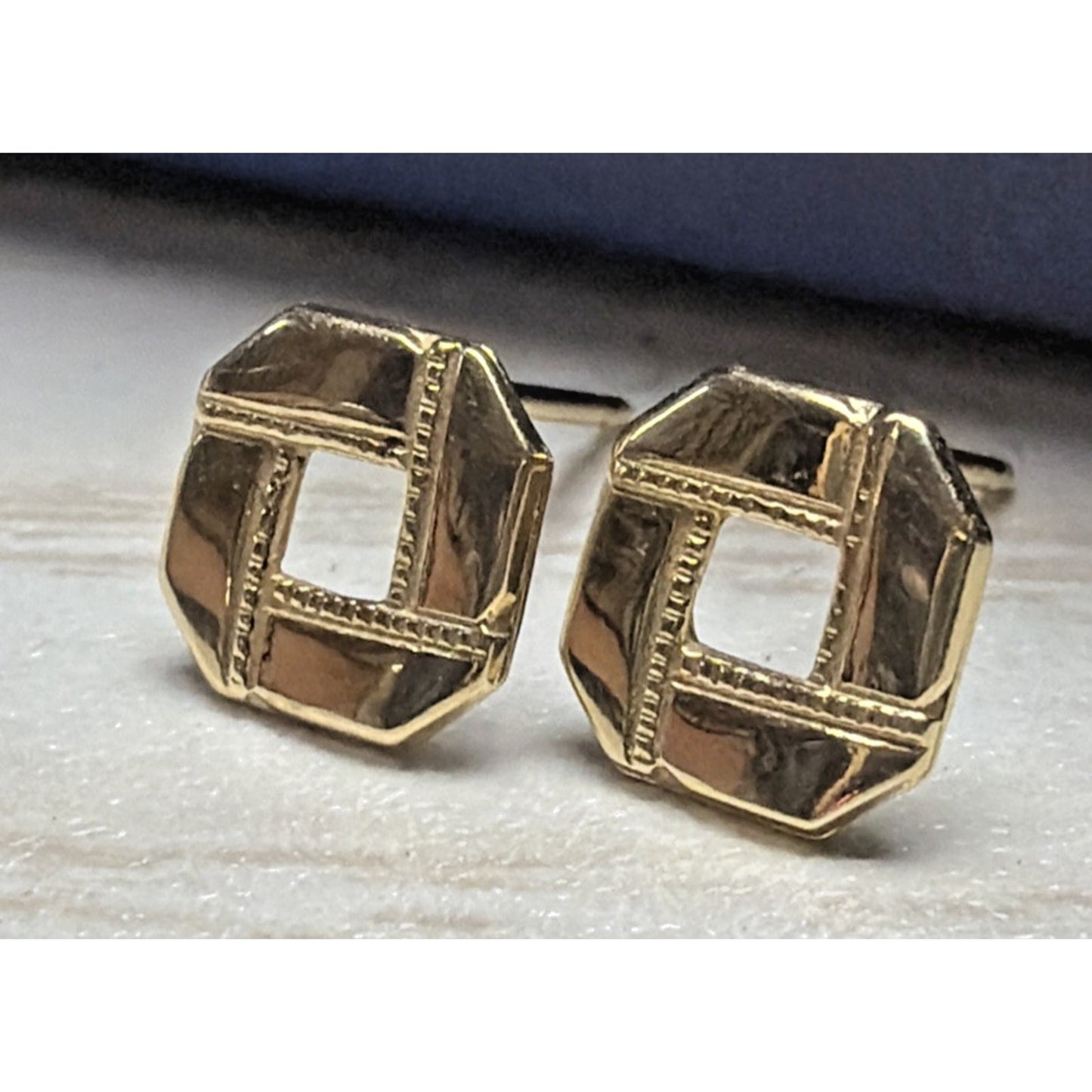 Vintage 14k Yellow Gold Hexagonal Stud Earrings Open Weave Square No Backs