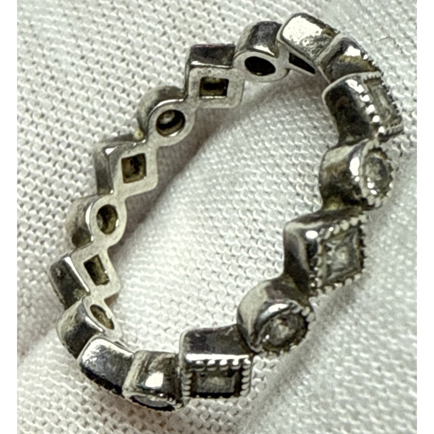 Pandora Ring Alluring Brilliant Princess 190943 Multiple CZ Sz 5.25 Read