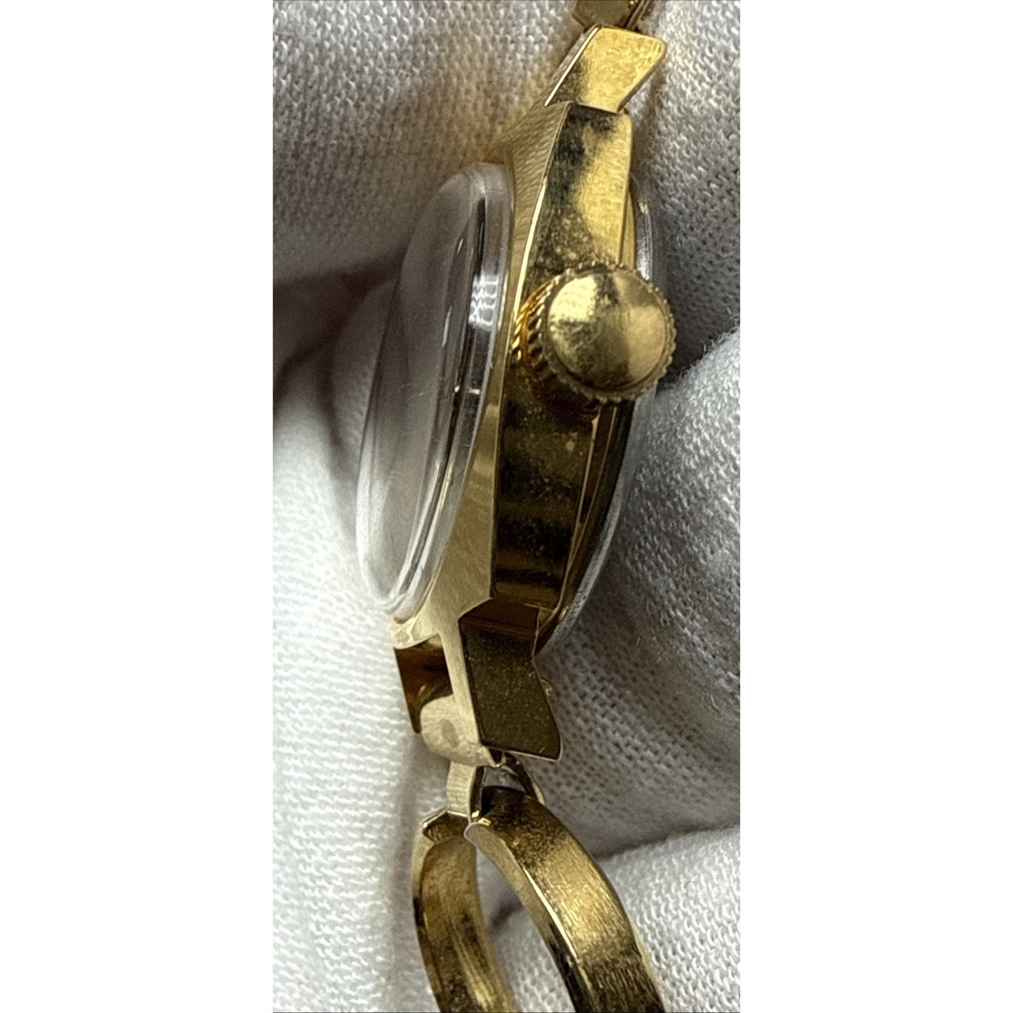 Vintage Timex Analog Quartz Watch Stainless Steel Gold Tone Ring Band As Is