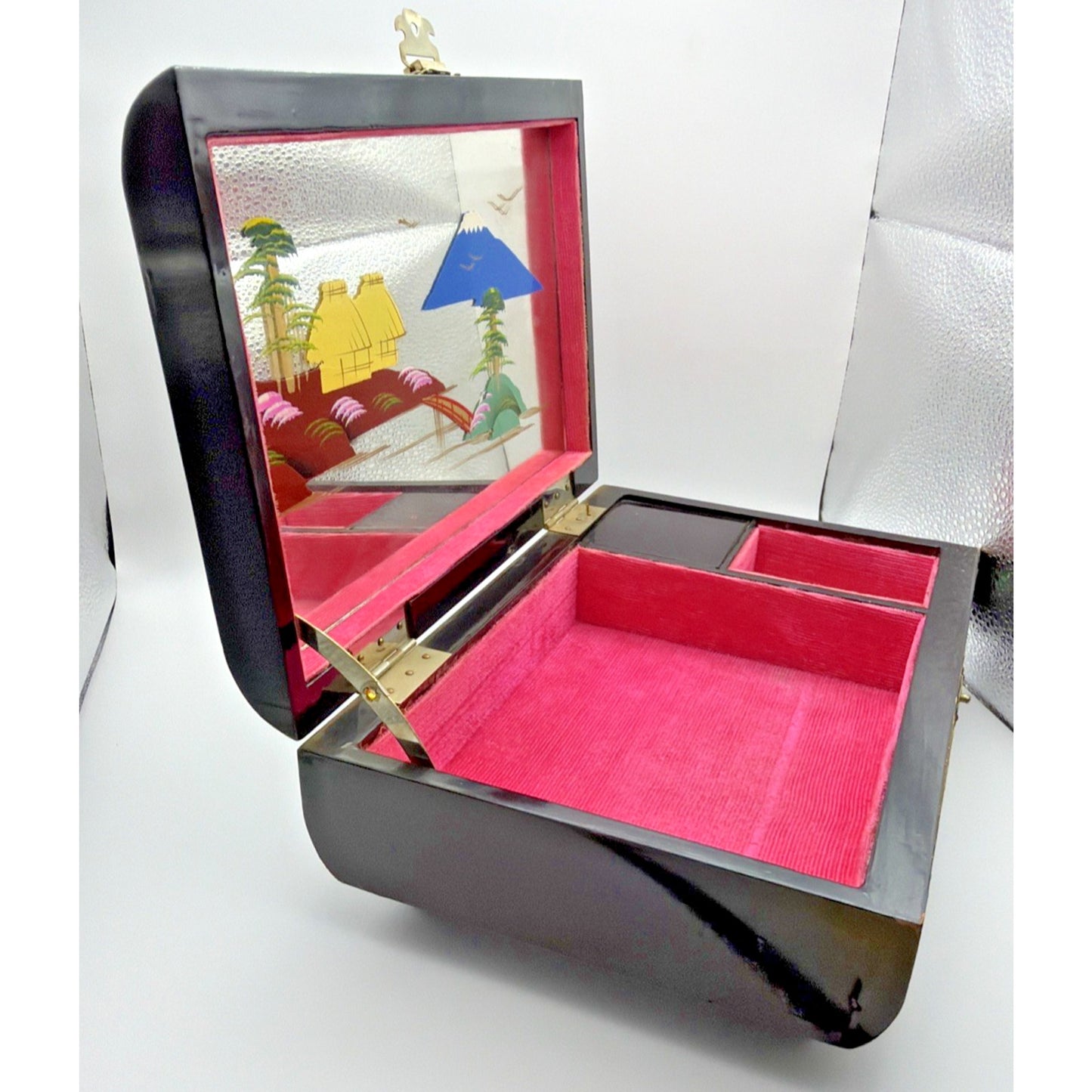 Vintage Japanese Lacquer Jewelry Music Box Lined Hand Painted Mt Fuji Works