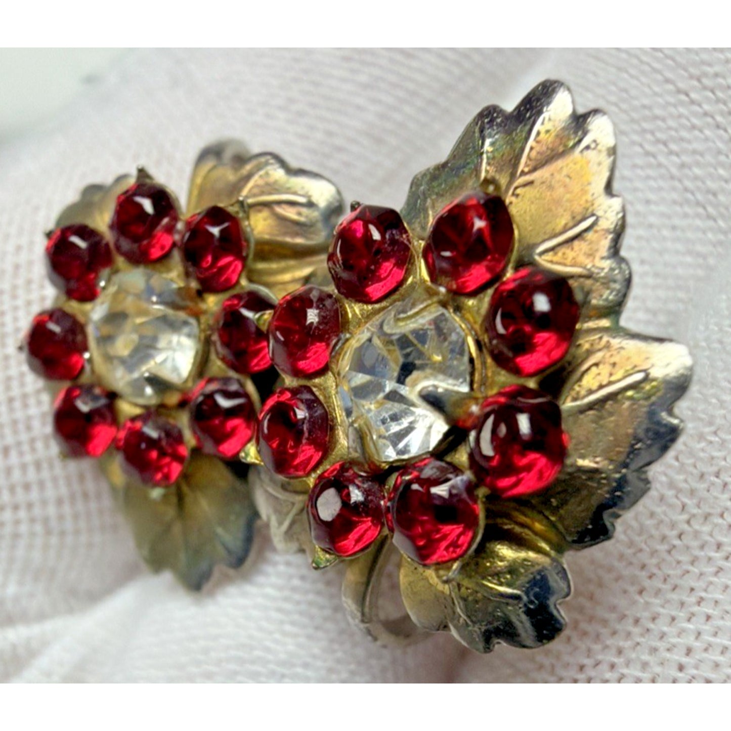 Vintage Gold Tone Leaf Screw Back Earrings Ruby Red Rhinestone White Clear