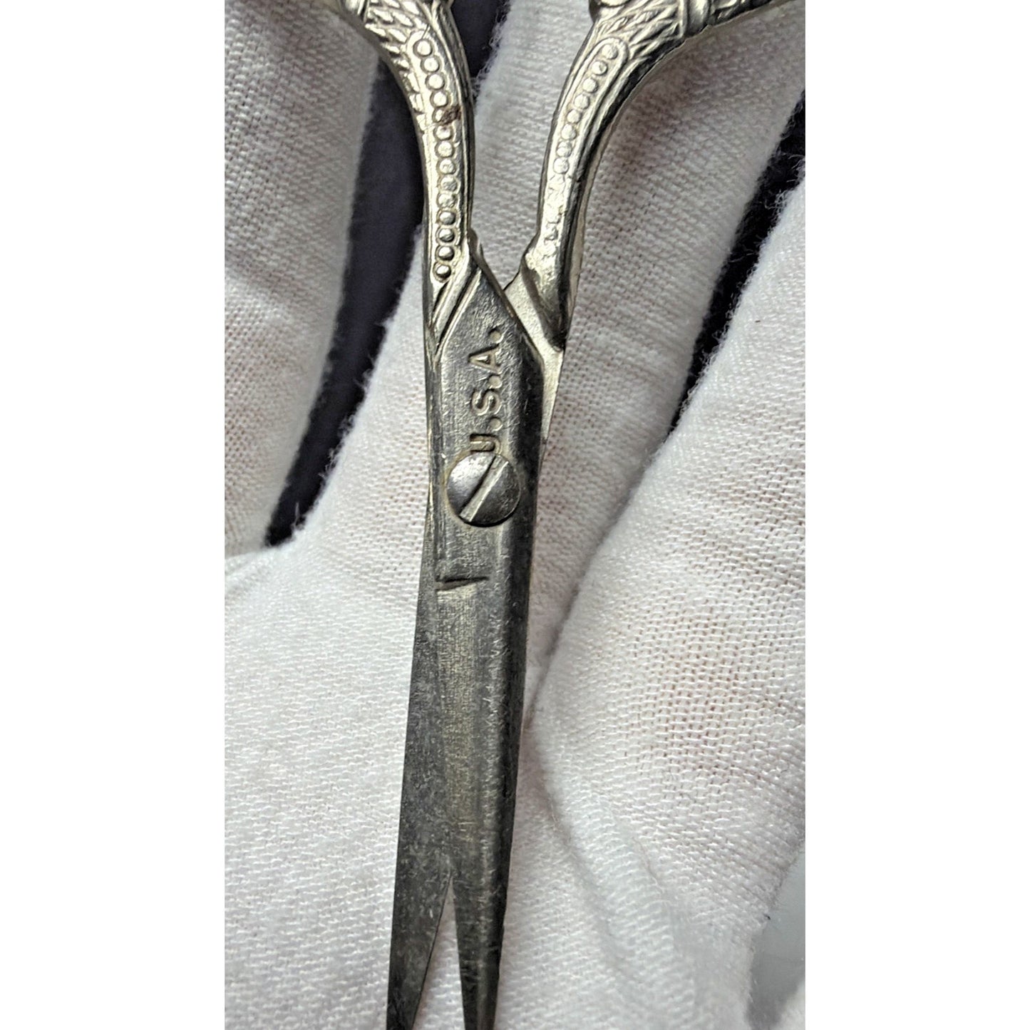 Vintage USA Darning Embroidery Scissors Sewing Silver Tone Ornate Scroll 3.5"
