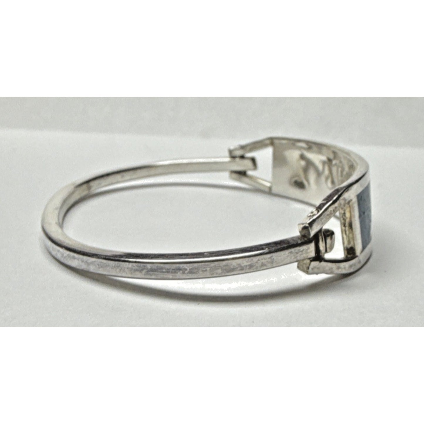 Vtg Taxco Mexico Inlaid Bracelet Snake Abalone Hinged Mother of Pearl Onyx Lapis