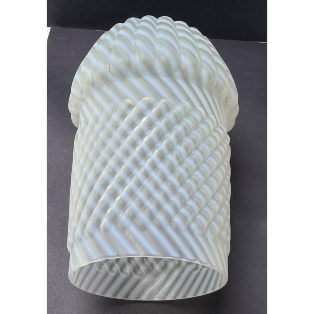 Antique Northwood Glass Chrysanthemum Opalescent Swirl Celery Vase Ribbed Satin