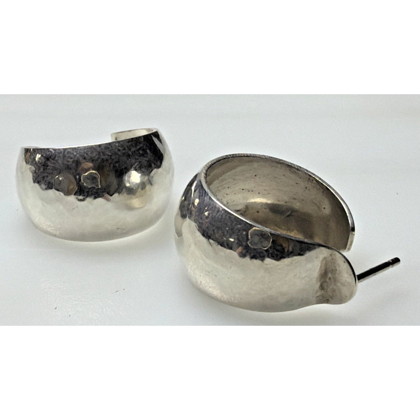 James Avery Sterling Silver Retired Large Hammered Hoop Earrings 7 grams As Is