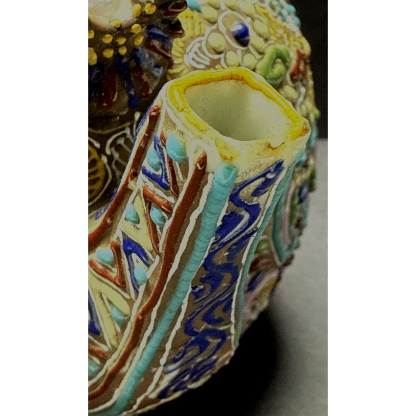Antique Japanese Satsuma Teapot Beaded Moriage Ornate As-Is No Lid