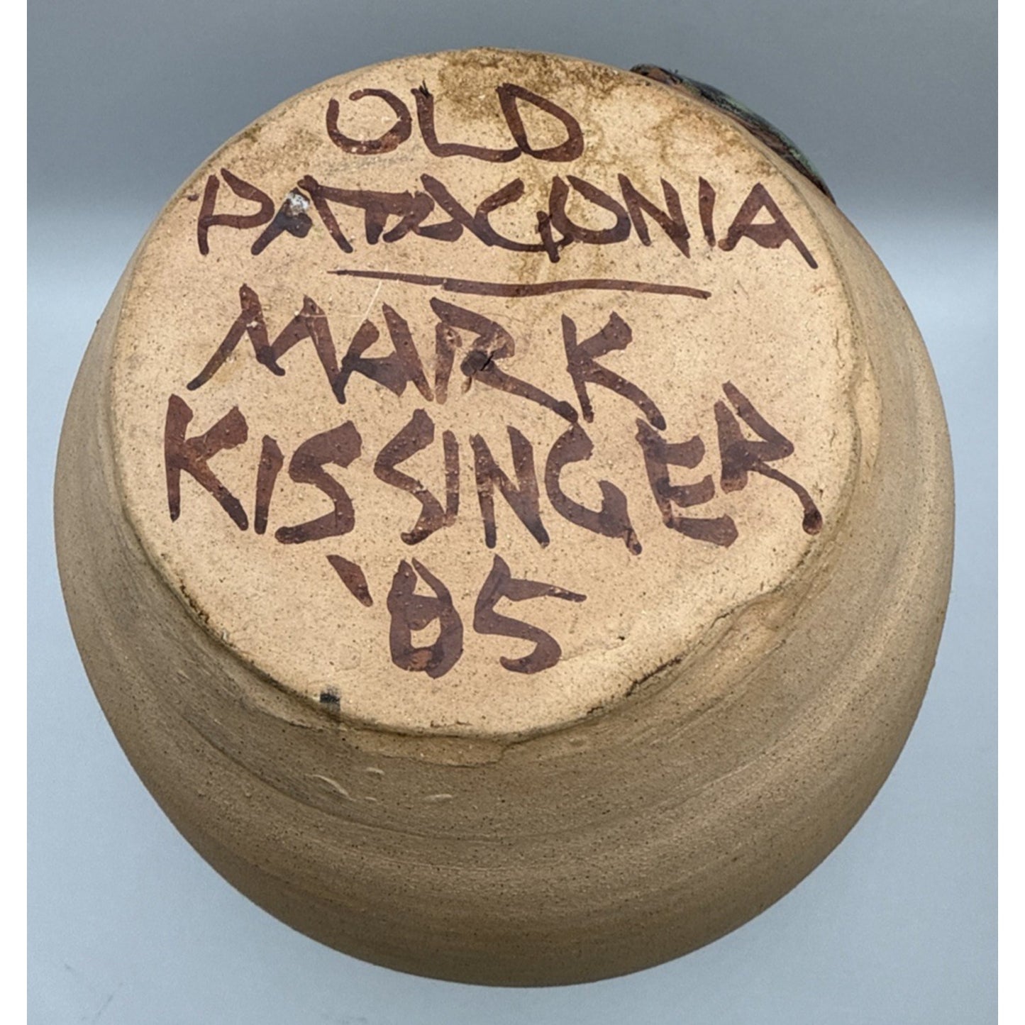 Old Patagonia Pottery Kissinger Double Handle Vase Blue Hibiscus Leaves Signed