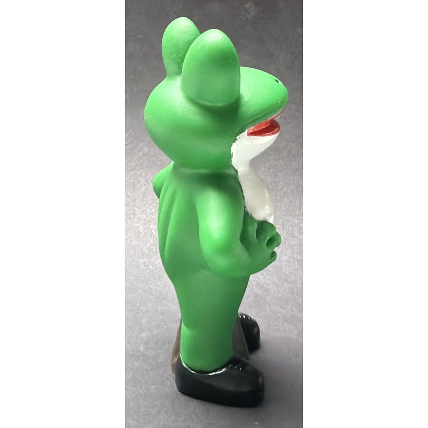 Vintage John Freilassing D8228 Squeaking Frog Toad Rubber Toy Rare
