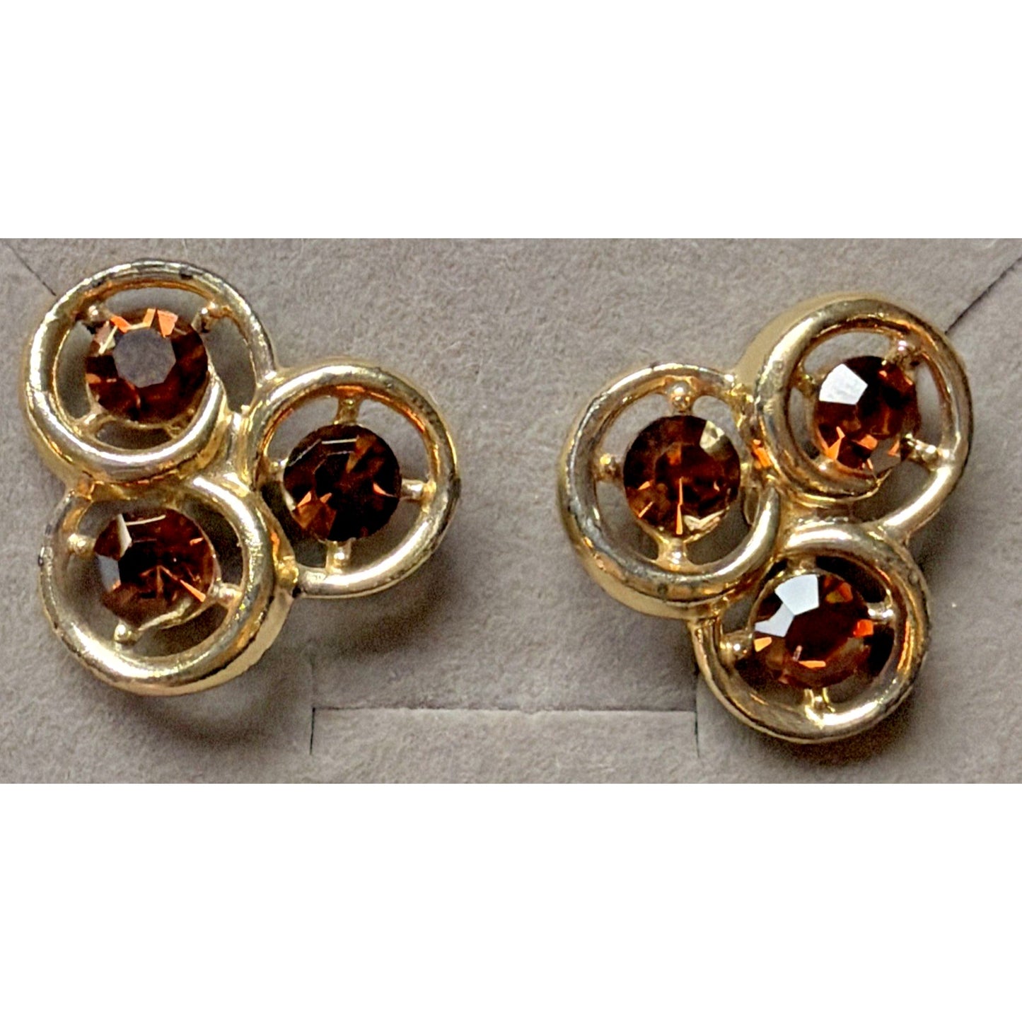 Crown Trifari Gold Tone Brown Topaz Rhinestone Flower Screw Back Earrings As Is