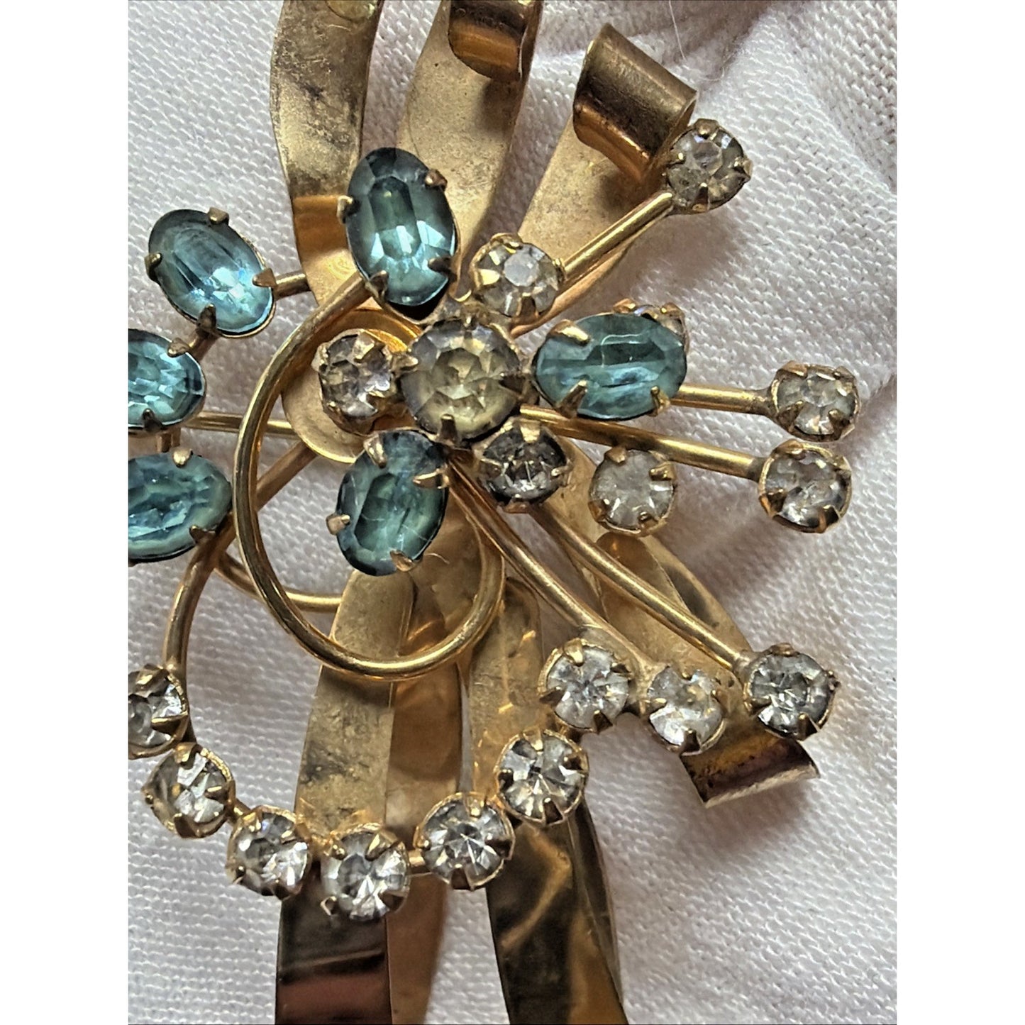Vintage 1/20 10k Gold Filled Floral Spray Ribbon Pendant Brooch Aqua Rhinestone