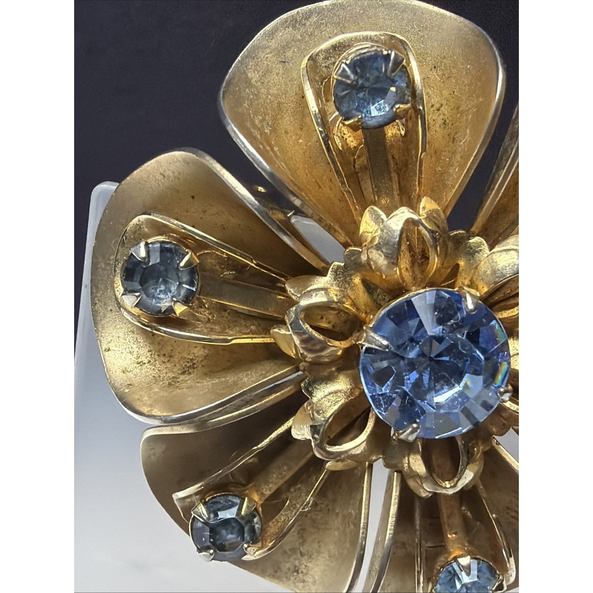 Vintage Gold Tone Blue Rhinestone Flower Blossom Brooch Ornate