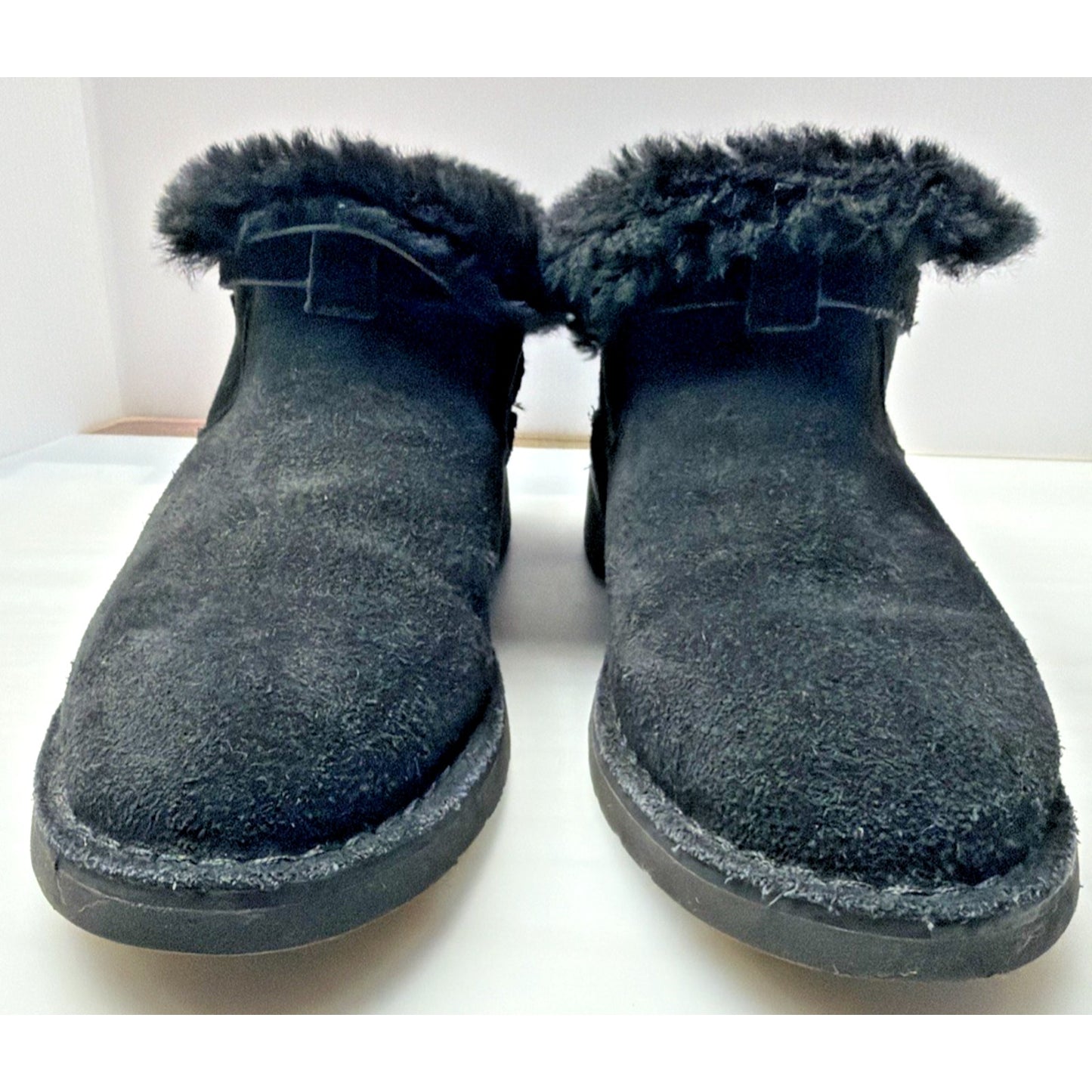 Ugg Elisa Black Suede Shearling Buckle Ankle Boot Sz 6
