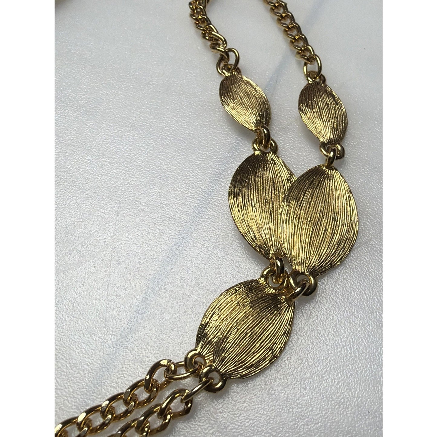 Vintage Gold Tone Brushed Leaf Waterfall Pendant Tassel Necklace
