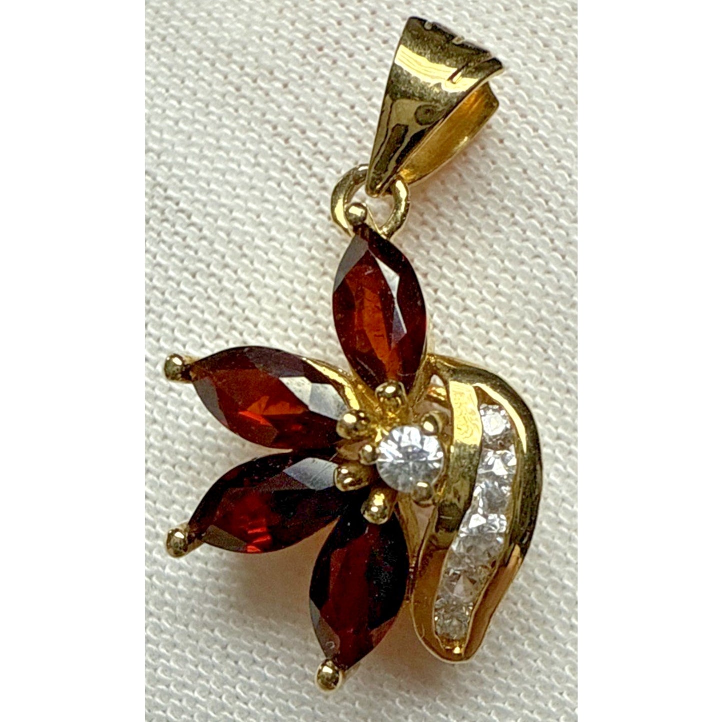 Vintage 10k Gold Plated Flower Cluster Pendant Charm Ruby Garnet Crystal As-Is