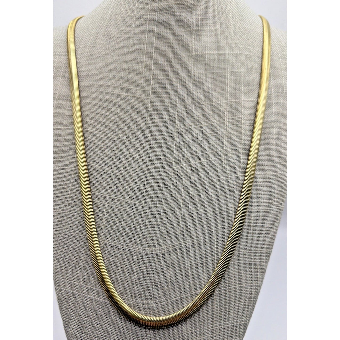 Vintage Gold Tone Herringbone Flat Snake Chain Necklace 30"