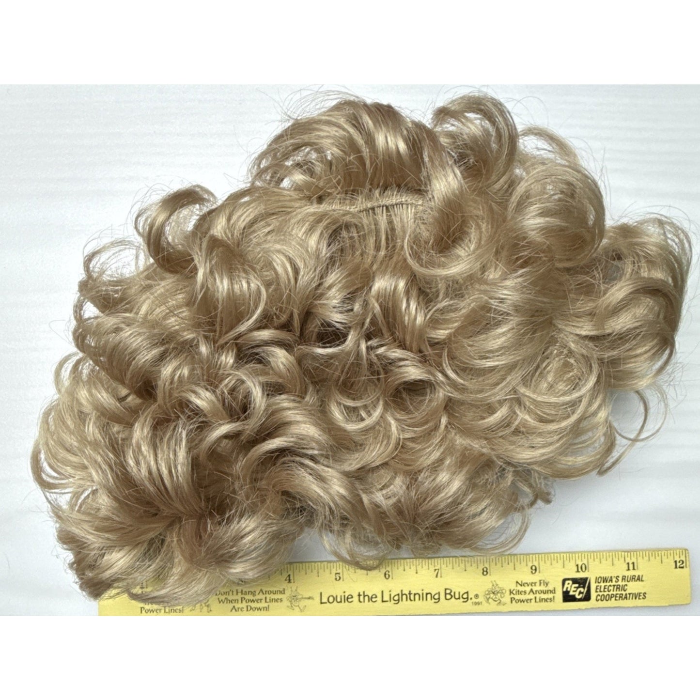 Vintage Arlene Dahl Short Ash Blonde Wig Hair Piece Curls Original Box As-Is