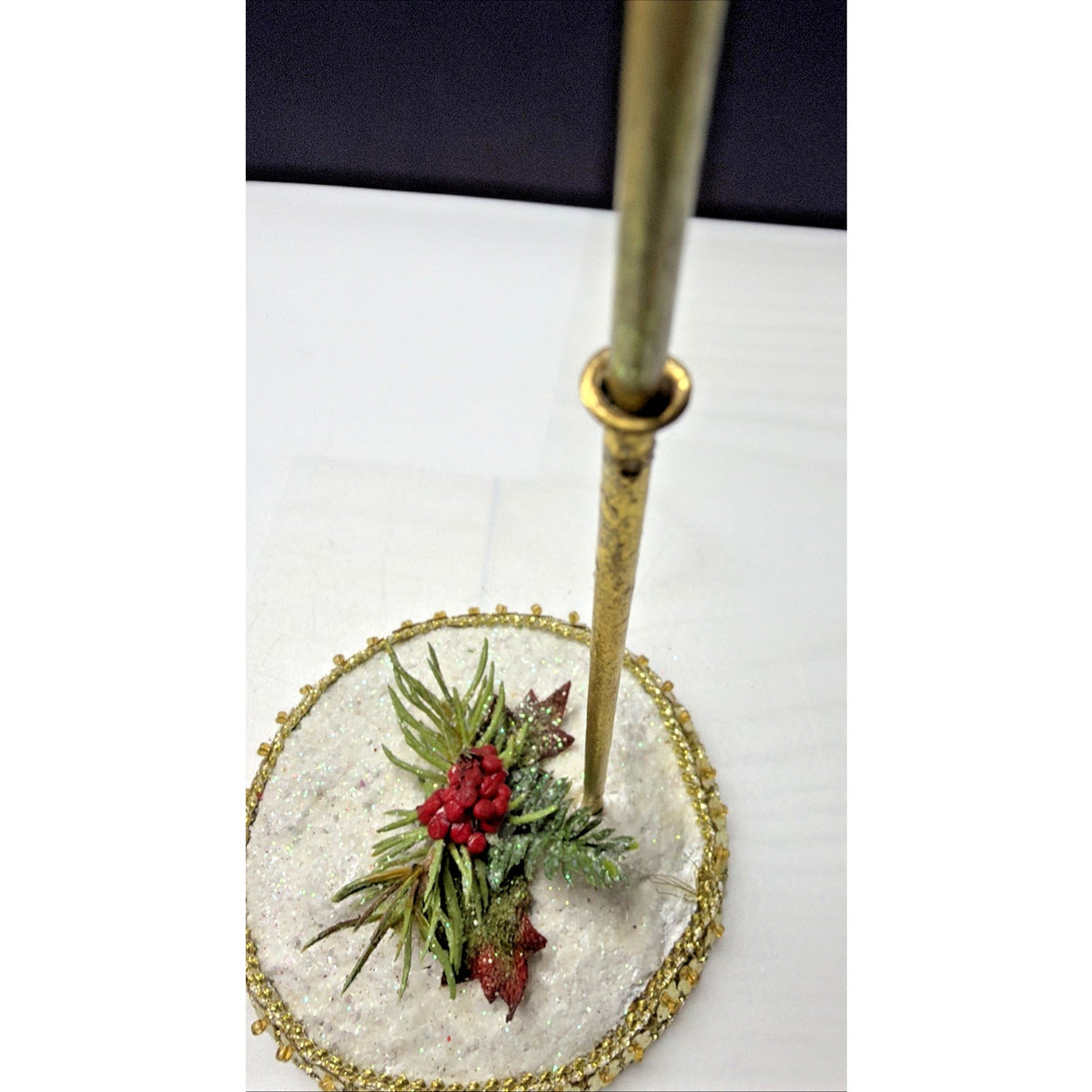 Mark Roberts Snow Base Gold Pole Christmas Ornament Display Stand Notch As Is