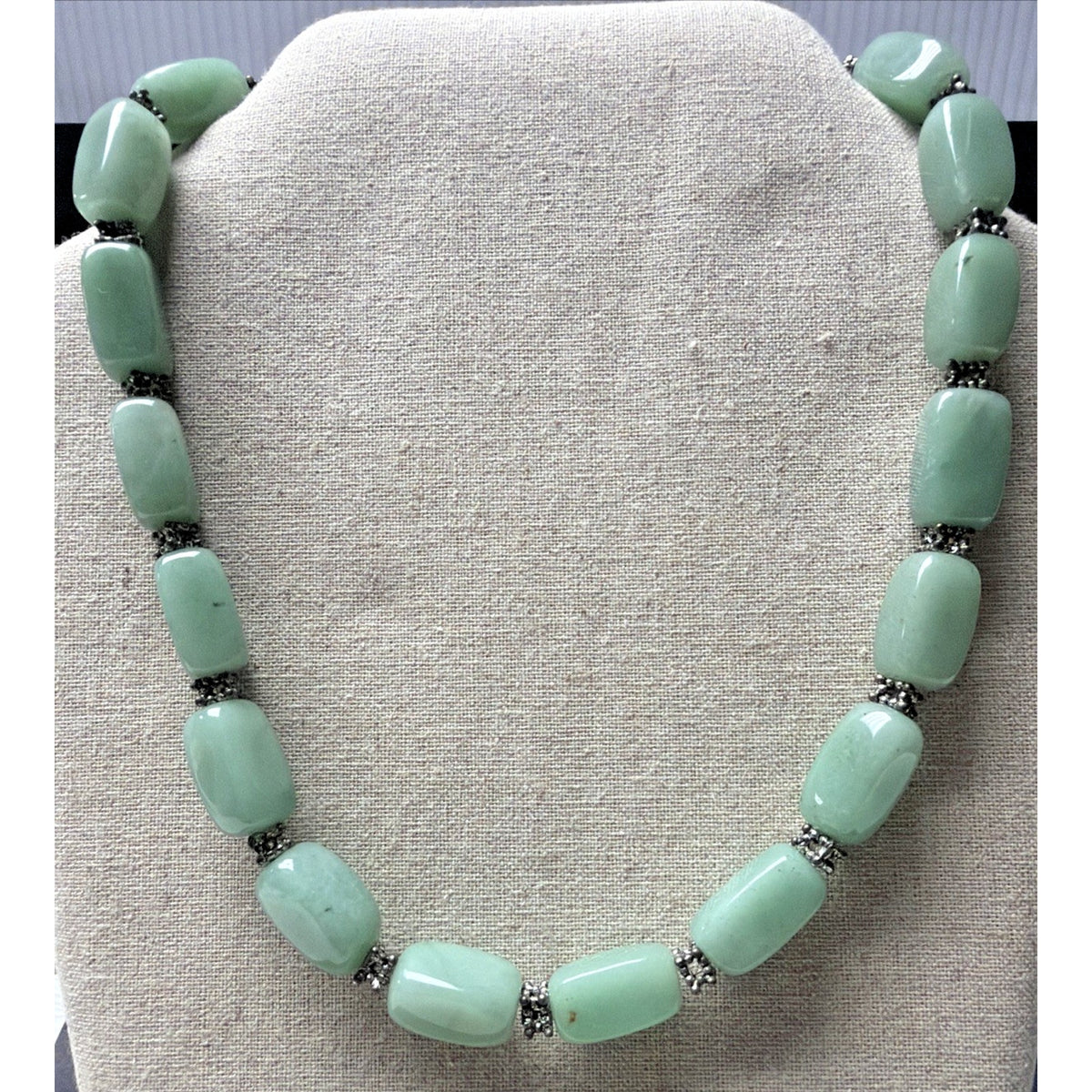 Jade Jadite Tumbler Beaded Silver Tone Necklace Green Choker Statement Chunky