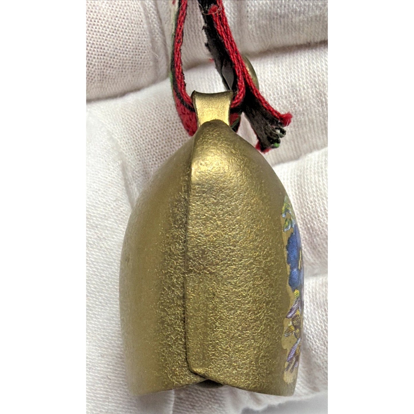 Vtg Metal Brass Colored Swiss Cowbell Cow Bell Embroidered Strap Floral Heart