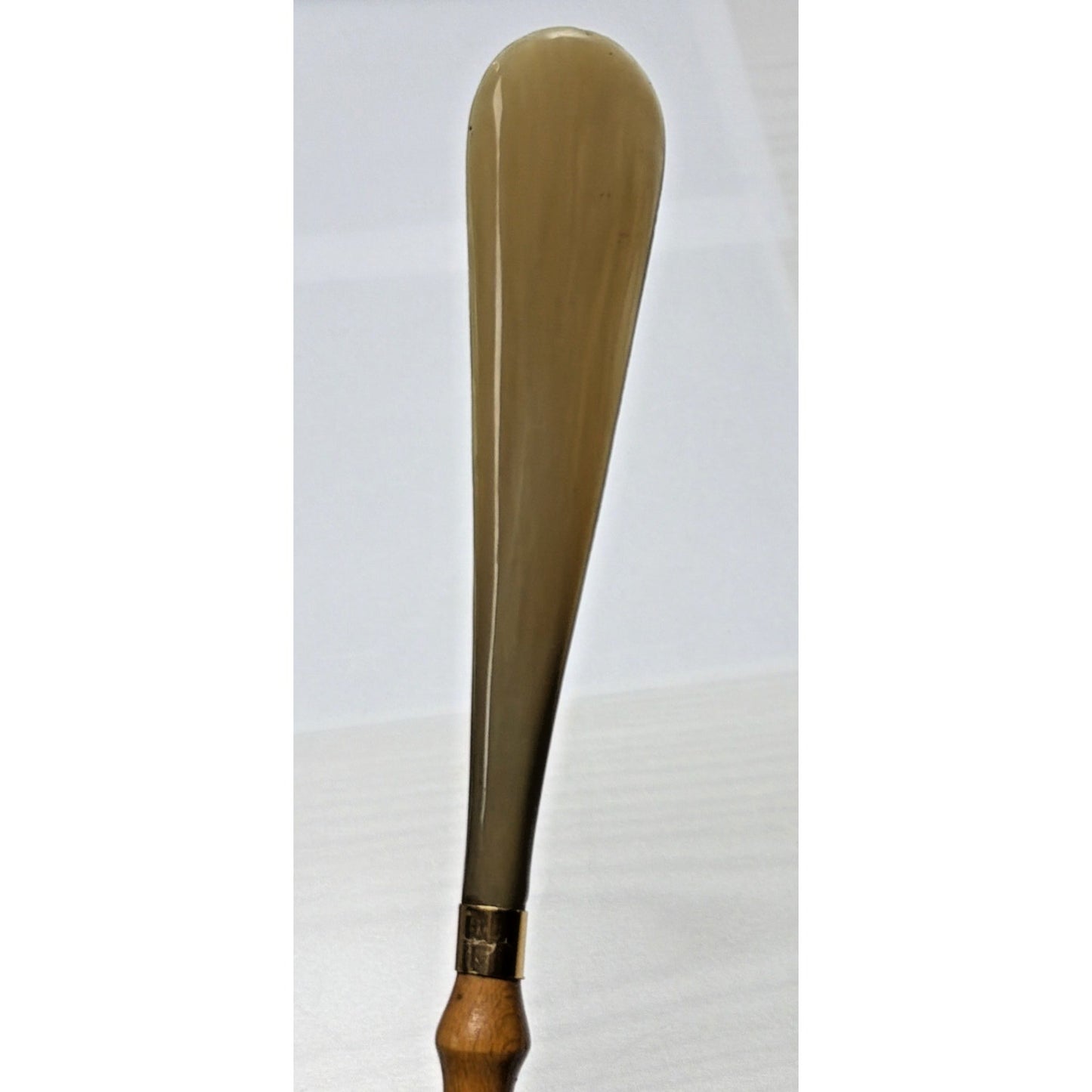 Vintage Poodle Dog Head Shoe Horn Bamboo Wood Chain Lucite Resin Plastic Metal