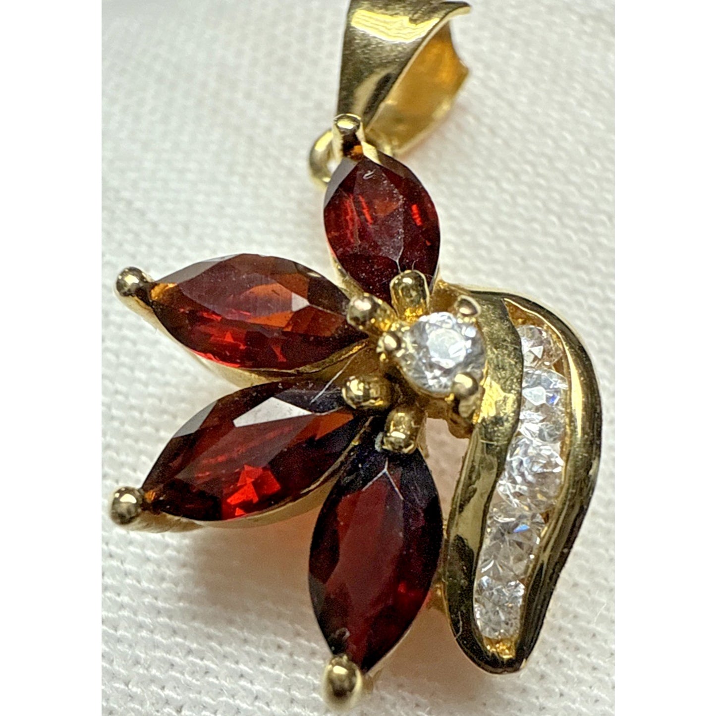Vintage 10k Gold Plated Flower Cluster Pendant Charm Ruby Garnet Crystal As-Is