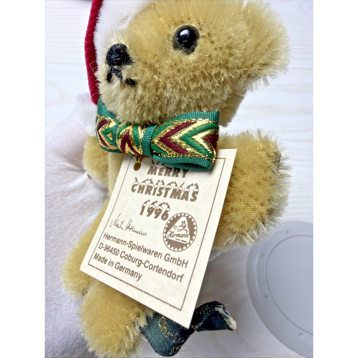 Vintage Hermann Spielwaren 1996 Christmas Bear Pin Brooch Mohair Tags