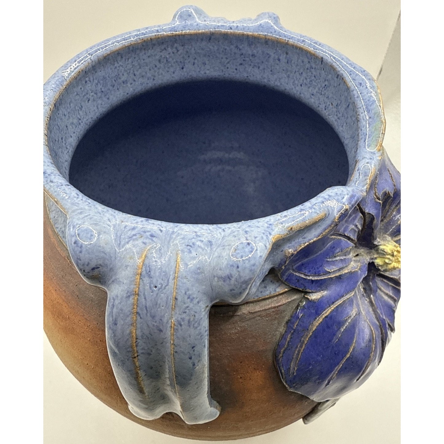 Old Patagonia Pottery Kissinger Double Handle Vase Blue Hibiscus Leaves Signed