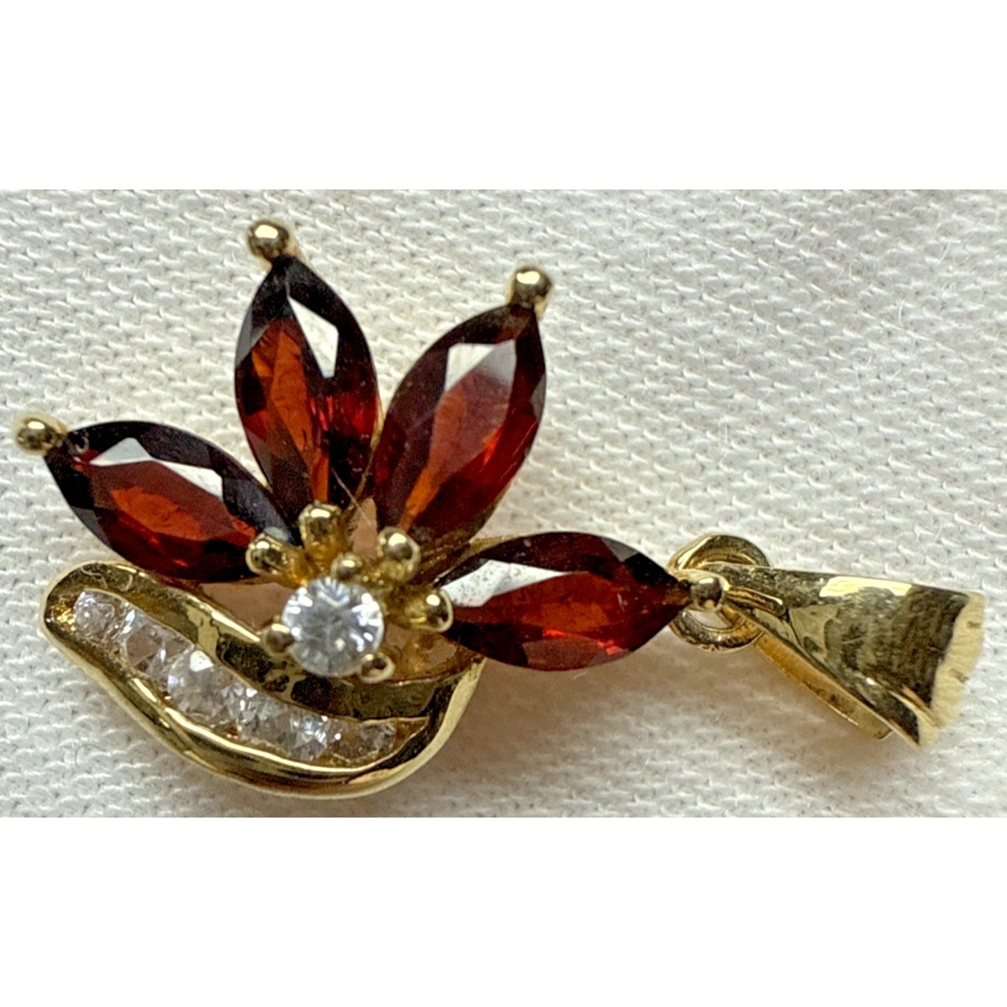 Vintage 10k Gold Plated Flower Cluster Pendant Charm Ruby Garnet Crystal As-Is