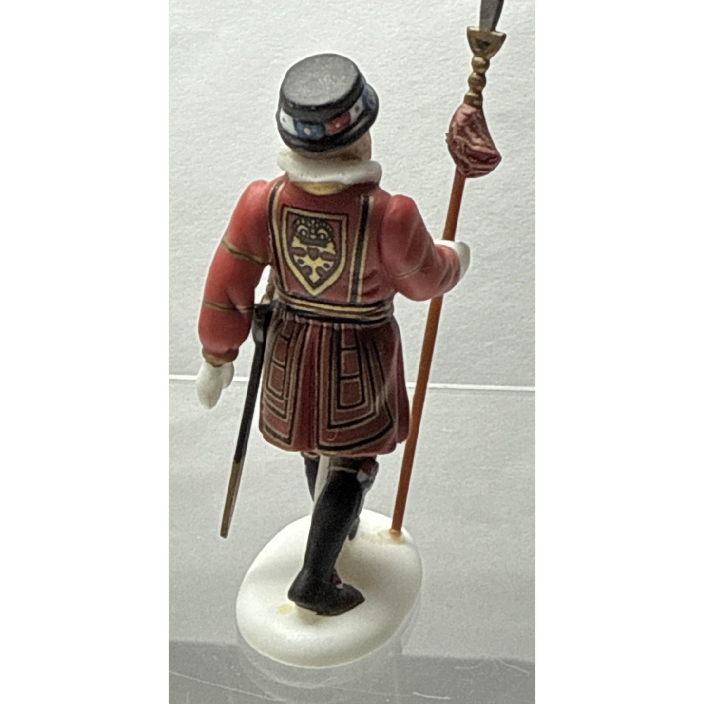 Vintage Dept 56 Yeomen of The Guard Single Figure Dickens 58397
