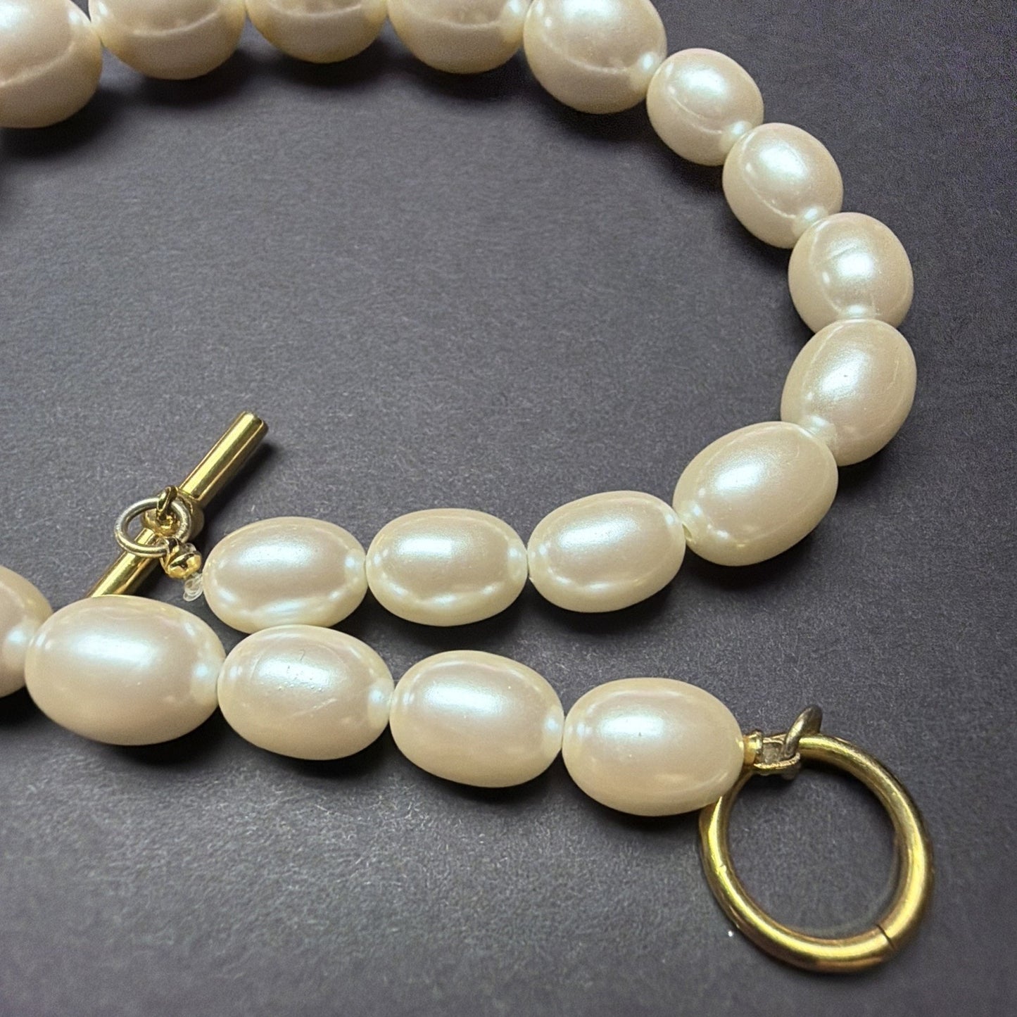 Vintage Large Chunky Faux Pearl Necklace Choker Toggle