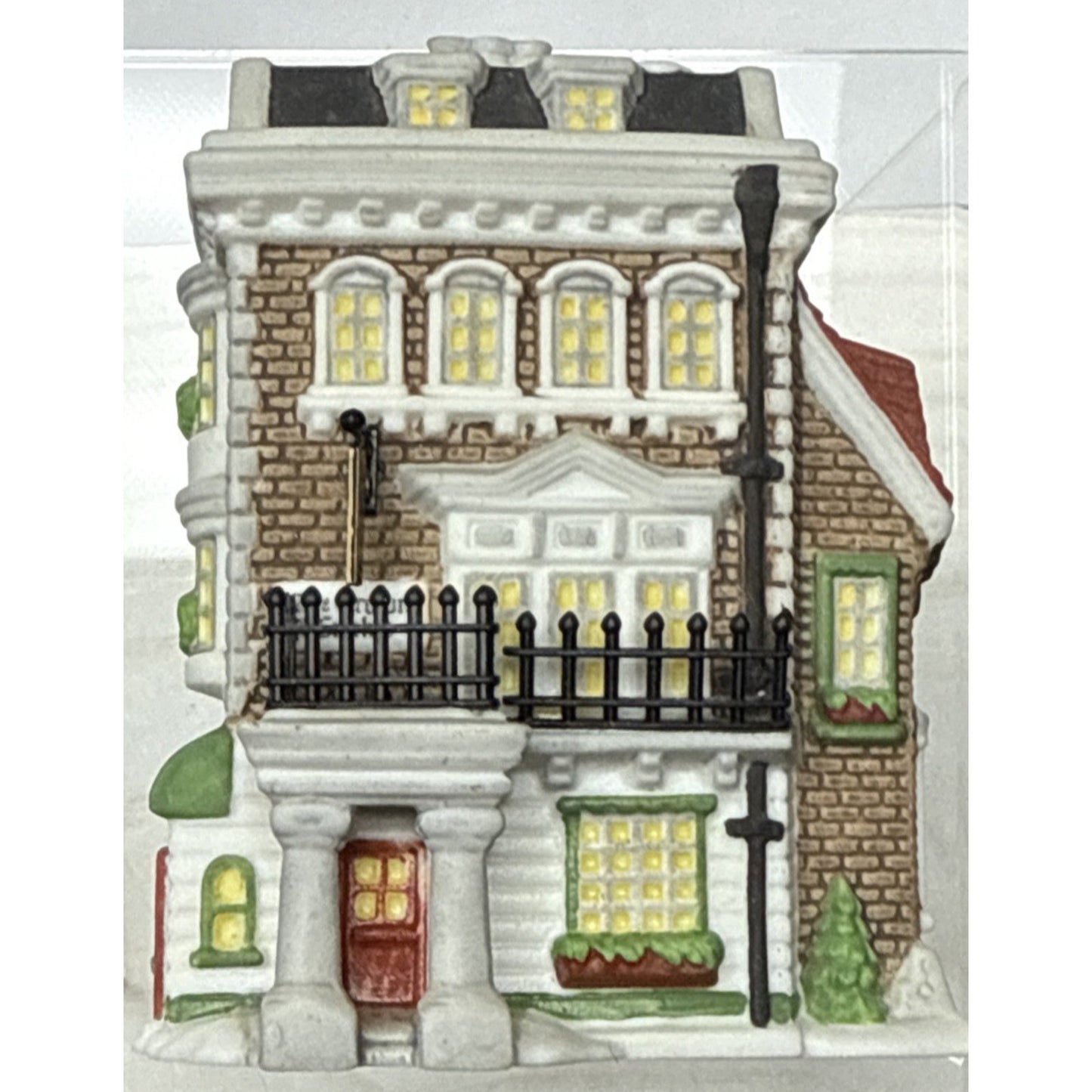 Vtg Dept 56 Dickens Heritage Village Collection Ornament Crown Cricket Inn 1992
