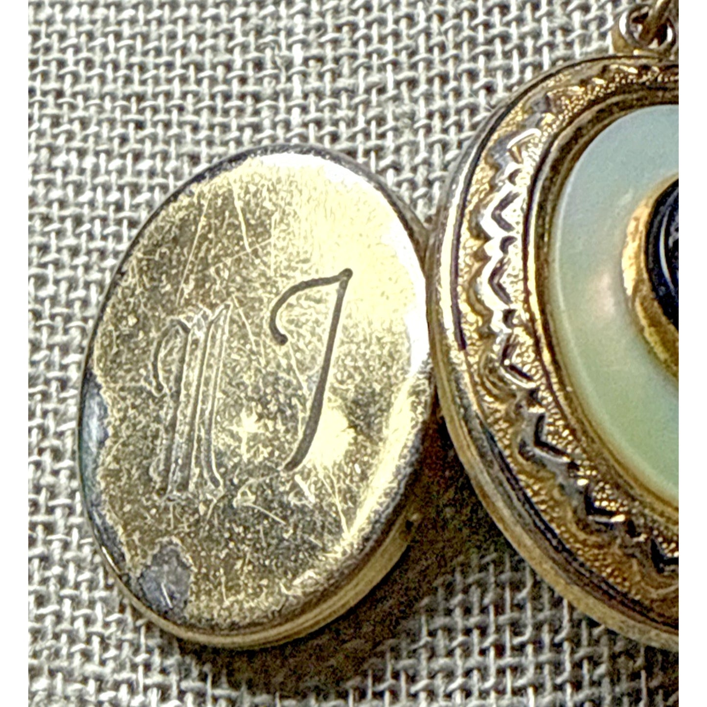 Vintage Black Celluloid Cameo Mother Of Pearl Locket Engraved Pendant Necklace