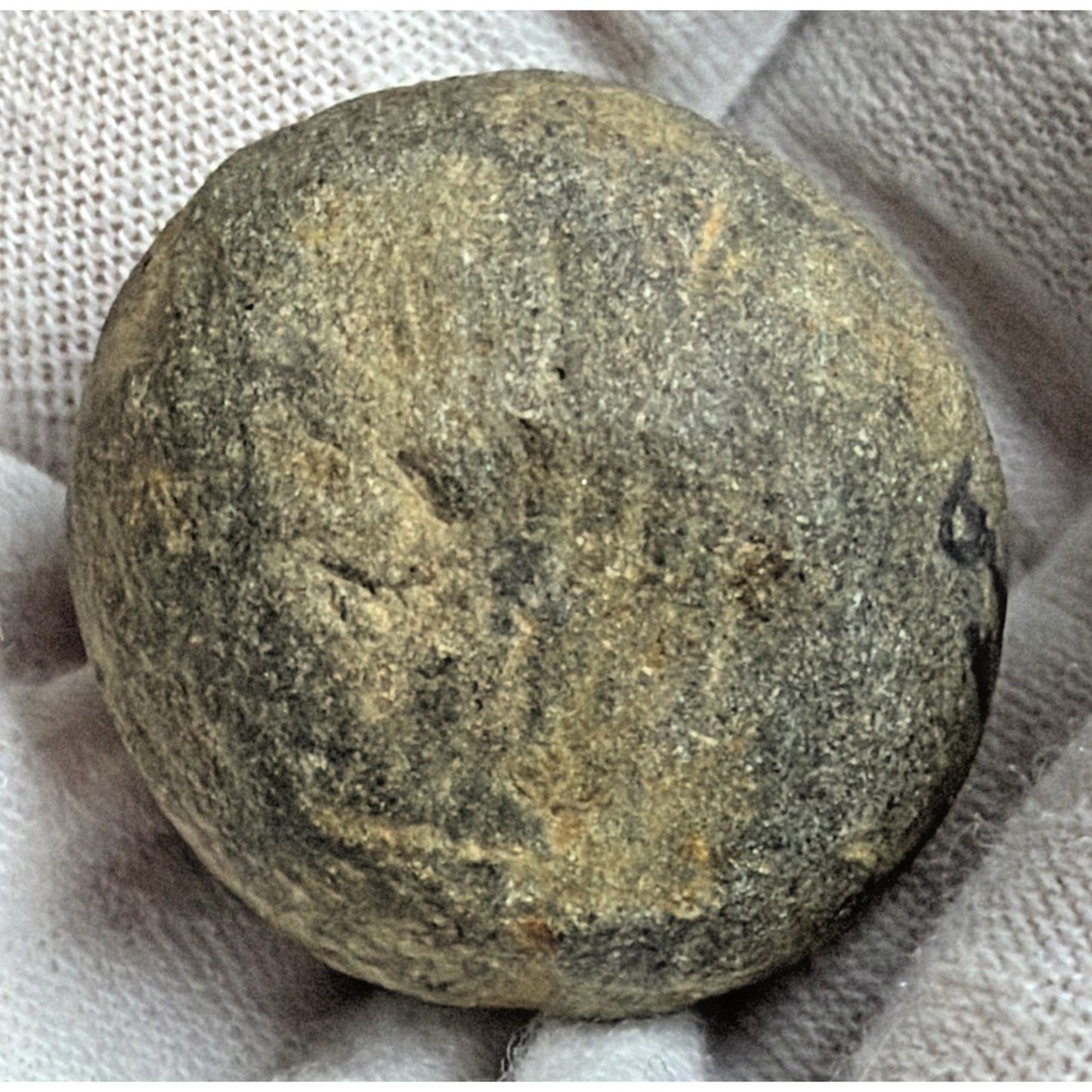 Old Lot of 2 Native American Mano Grinding Tools Stone Round Marbles IA
