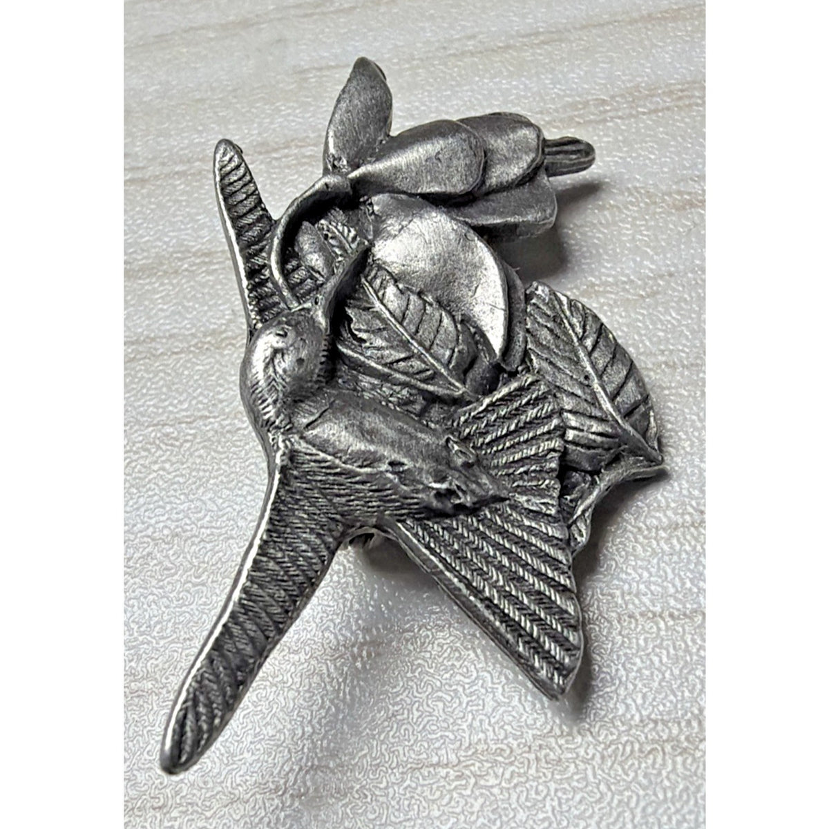 Vintage Birds and Blooms Pewter Pin Hummingbird Brooch 1995 1996 Premier Edition