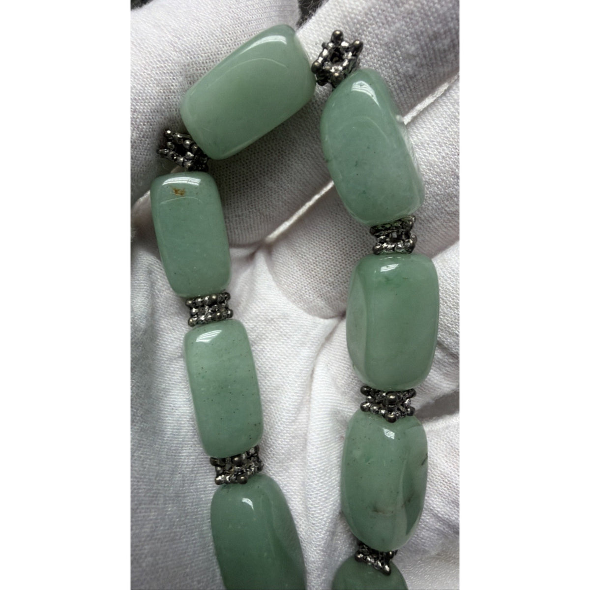 Jade Jadite Tumbler Beaded Silver Tone Necklace Green Choker Statement Chunky