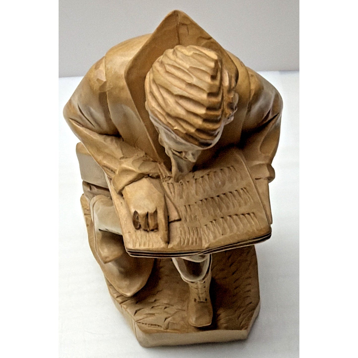Vintage Don Quixote The Man of La Mancha Wood Carving Sitting Reading Book