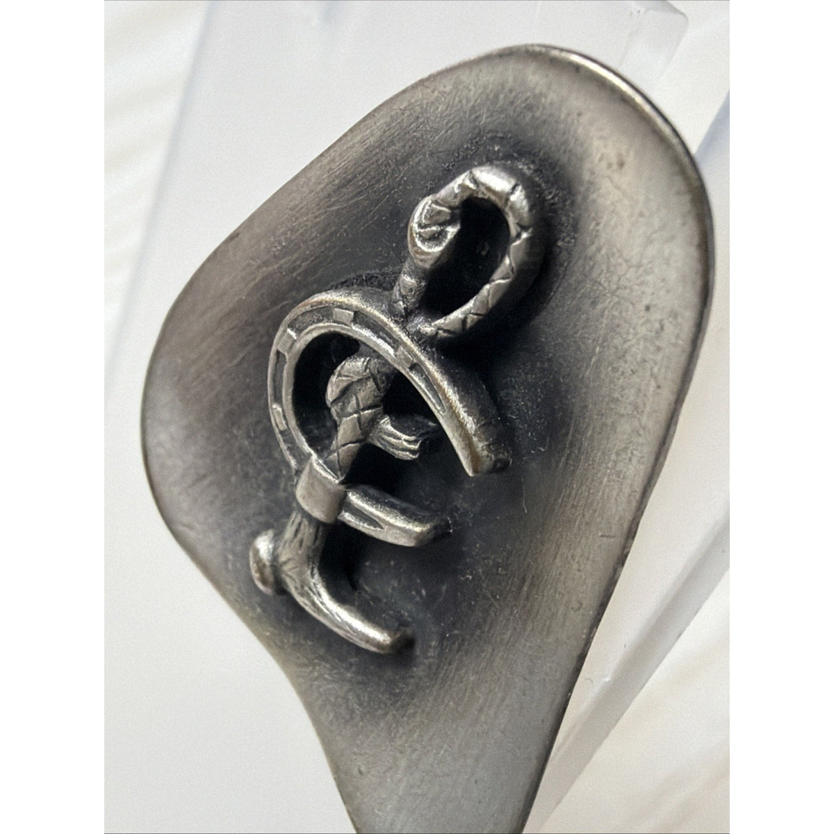 Modernist Healing Hope Horseshoe Snake Recovery Lapel Pin Tie Tack