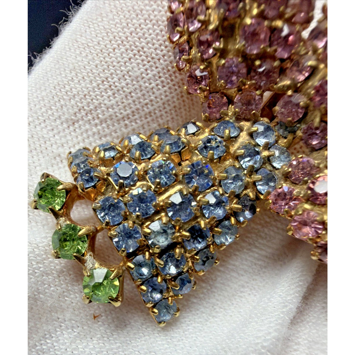 Vtg Unsigned Hobe Pave Crystal Fuchsia Flower Brooch UV Reactive As Is Damage