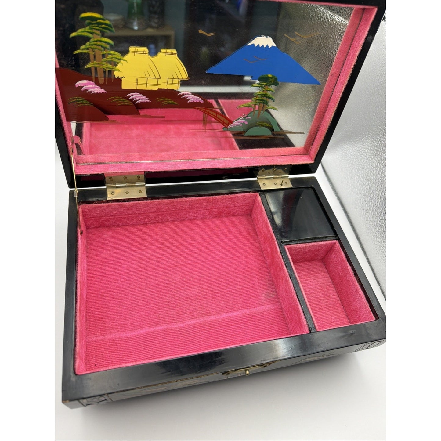 Vintage Japanese Lacquer Jewelry Music Box Lined Hand Painted Mt Fuji Works