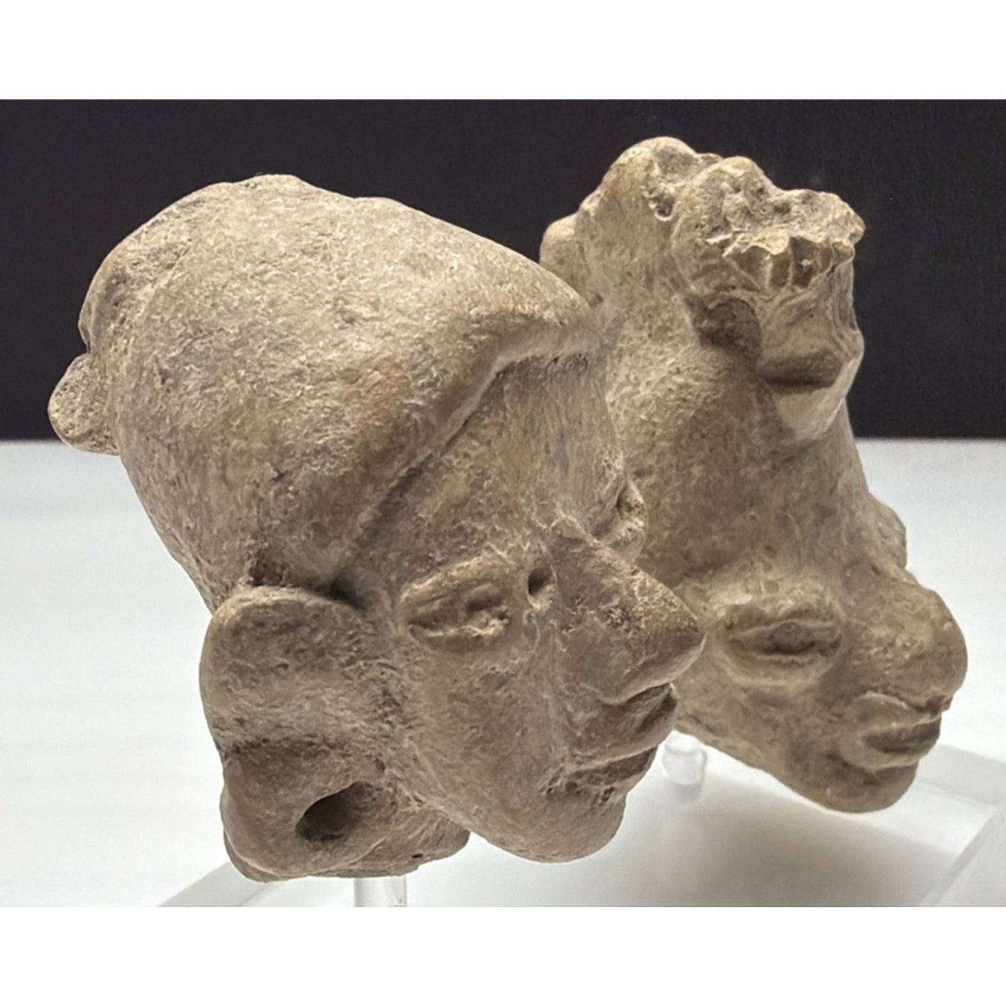 Pre-Columbian Pottery Head Fragment Acrylic Stand Tumaco La Tolita As Is Read