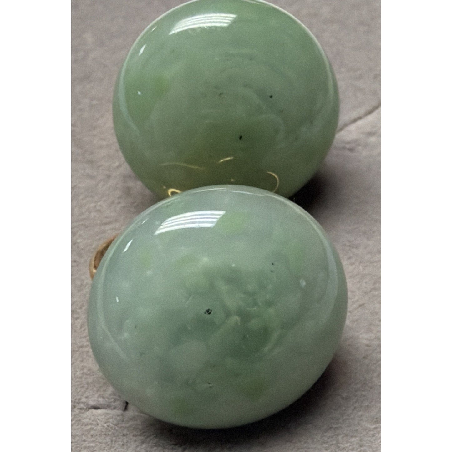 Vintage Crown Trifari Jade Green Glass Cabochon Clip Earrings Gold Tone Round As